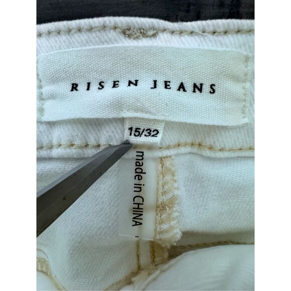 RISEN High Rise Long Tall Front Patch Pocket White Denim Flare Jeans Size 32 x 3 - Picture 8 of 15
